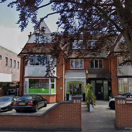 Peaceful Studio-Flat With Driveway In Golders Green Apartamento Londres Exterior foto