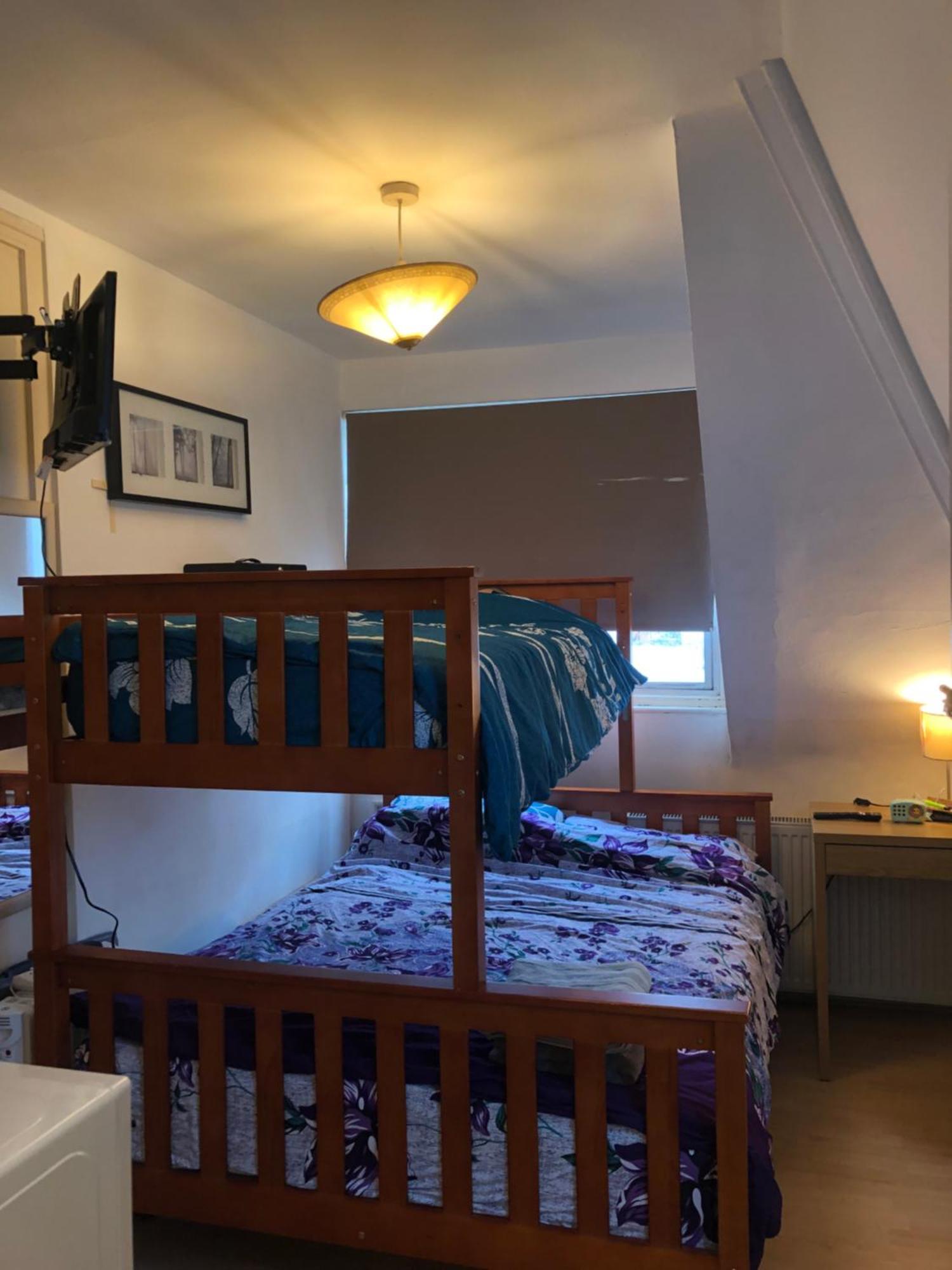 Peaceful Studio-Flat With Driveway In Golders Green Apartamento Londres Exterior foto